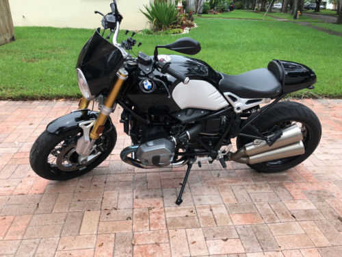 BMW R nineT