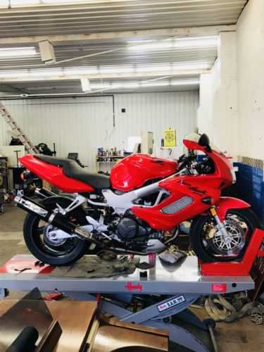Honda VTR1000F (SUPERHAWK)