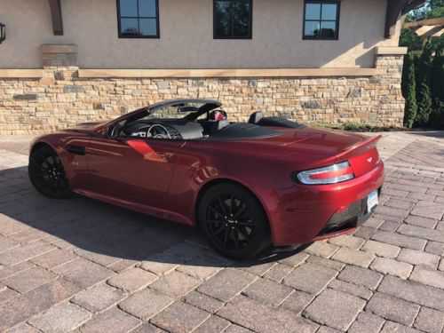 Aston Martin V12 Vantage