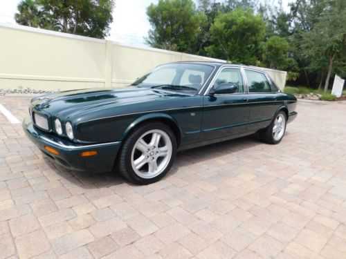 Jaguar XJR