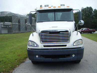 2004 FREIGHTLINER Columbia - VIN Decoder