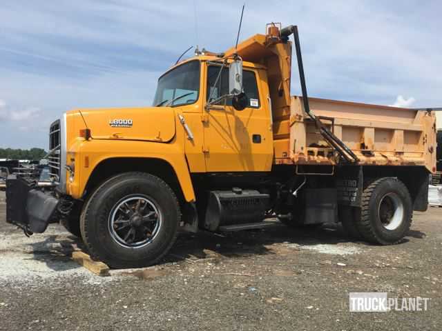 Ford L8000