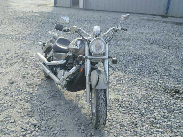 Honda VT1100C2 (SHADOW SABRE)
