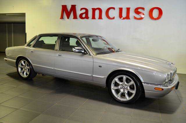 Jaguar XJR