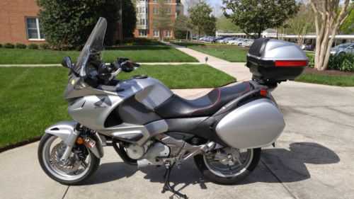 Honda NT700VA/NT700V