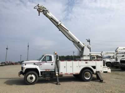 Ford F-700
