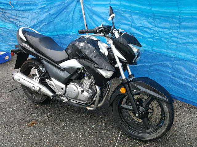 Suzuki GW250L