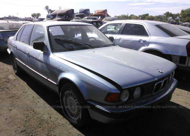 BMW 735i