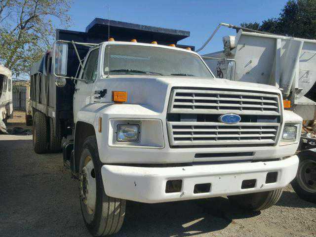 Ford F-700
