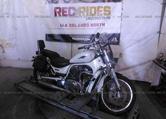 Suzuki VS800