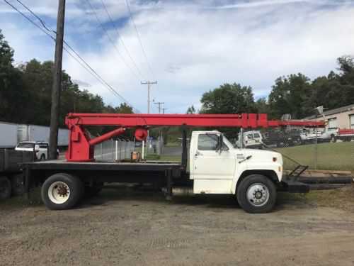 Ford F-700