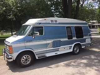 Dodge Ram Van