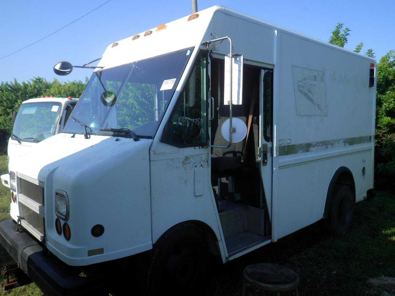 GMC P Truck Forward
