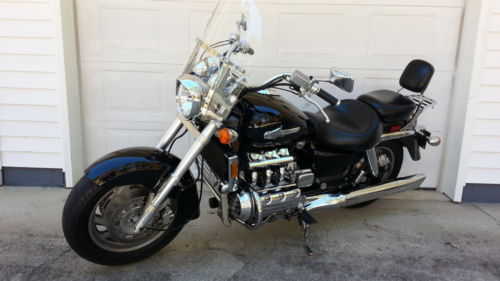 Honda GL1500C (VALKYRIE)