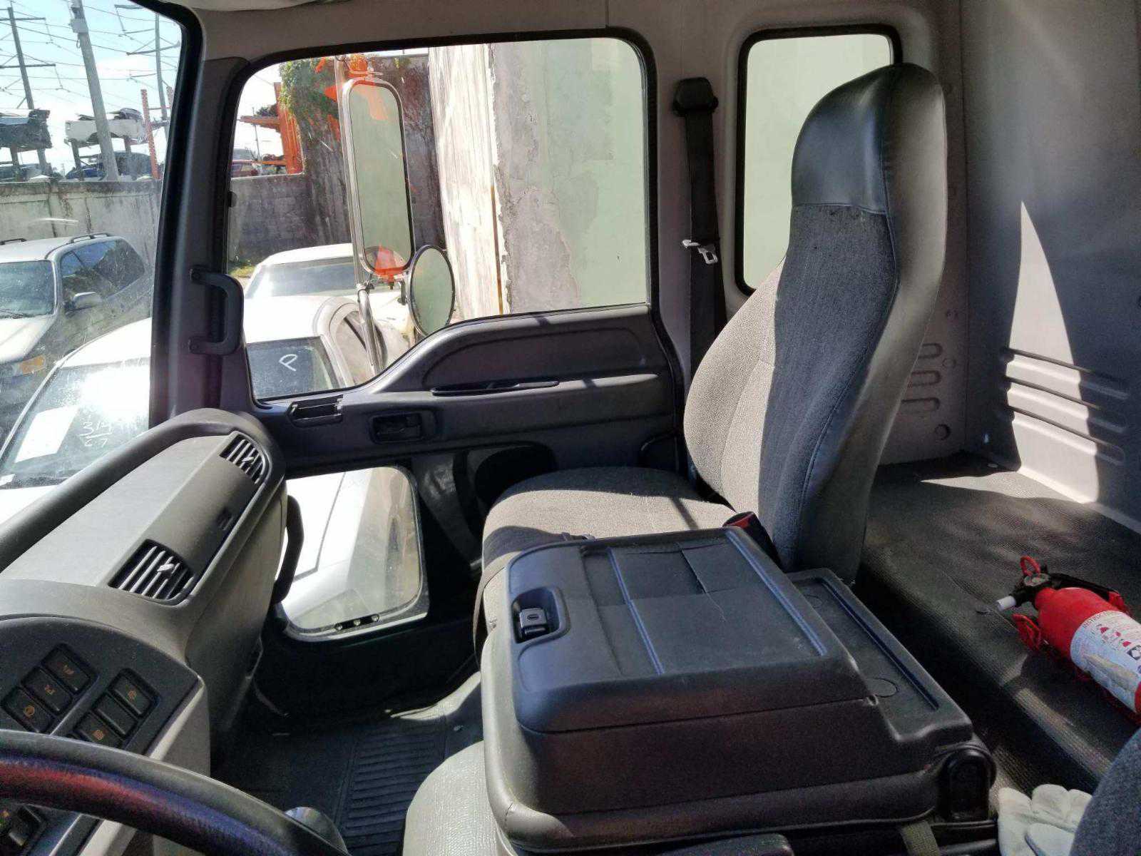 Isuzu T7F