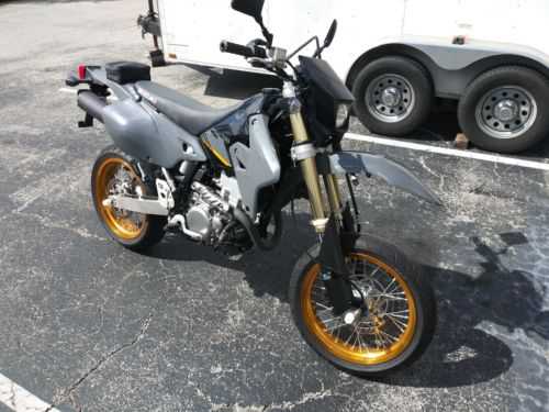 Suzuki DR-Z400SML