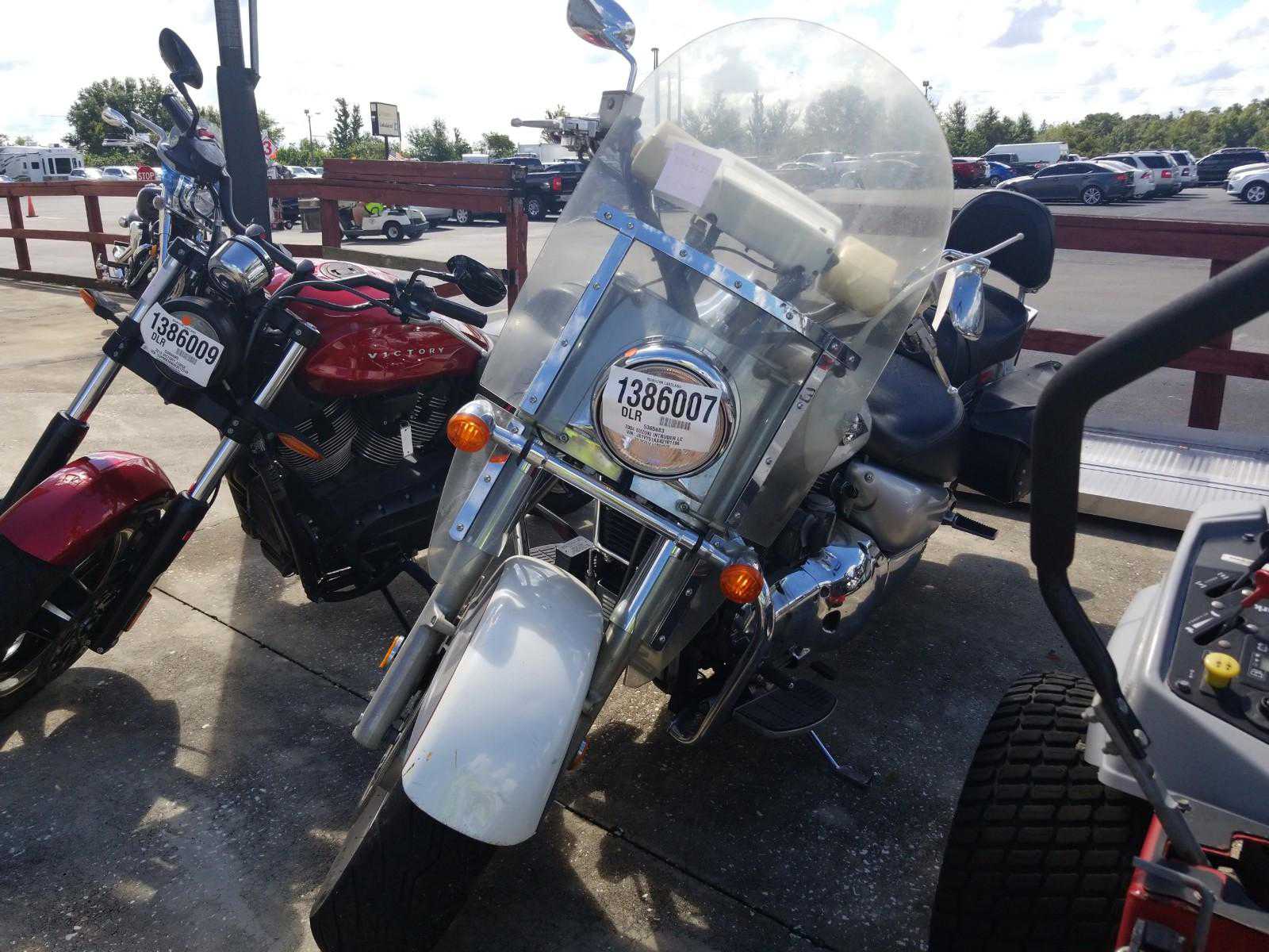 Suzuki VL1500K