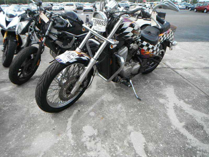 Honda VT600C (SHADOW VLX)