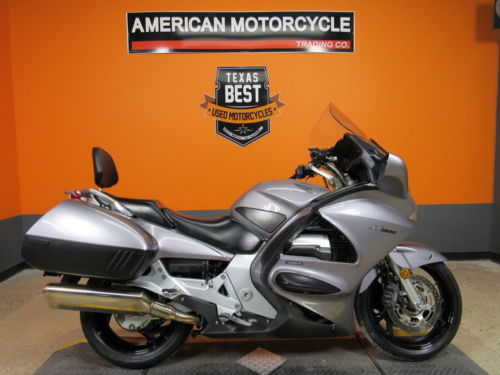 Honda ST1300A