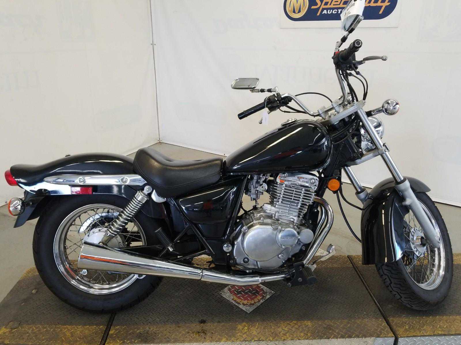 Suzuki GZ250
