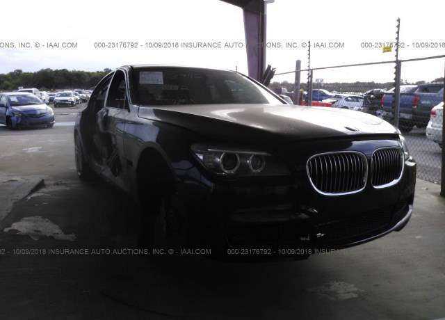 BMW 740i