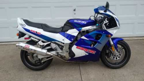 Suzuki GSX-R1100W