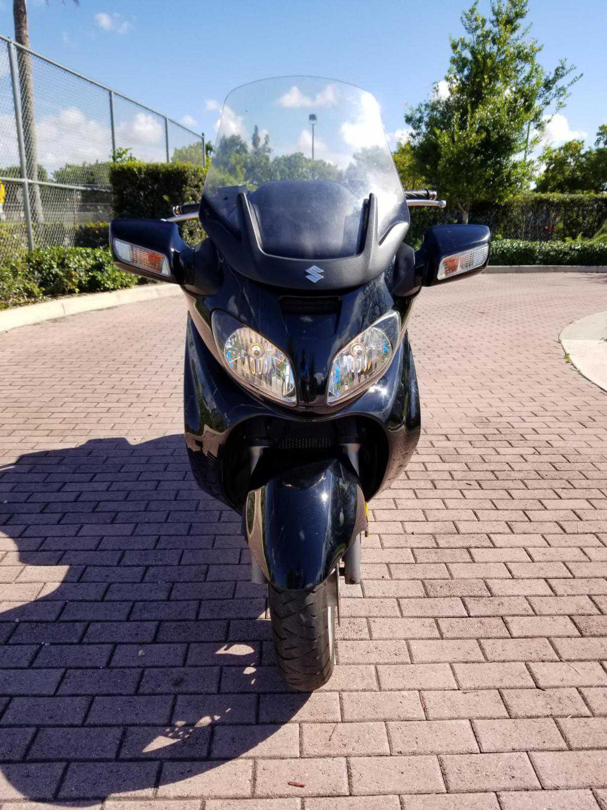 Suzuki AN650