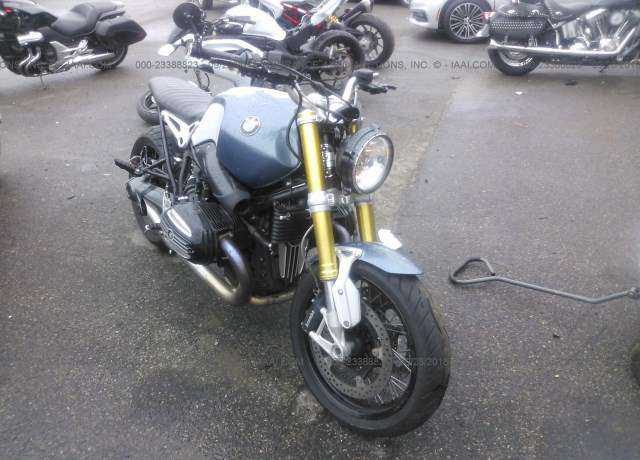 BMW R nineT