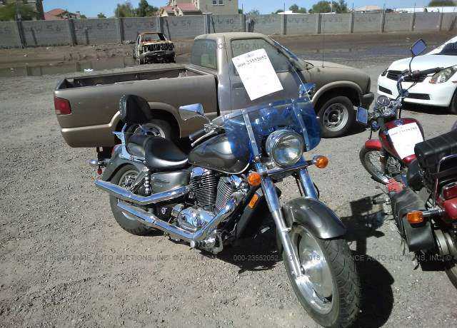 Honda VT1100C2 (SHADOW SABRE)