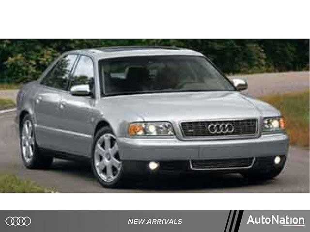 Audi S8