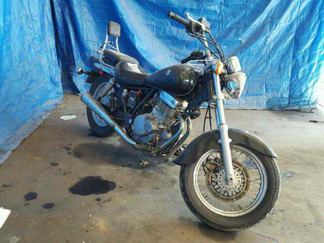 Suzuki GZ250