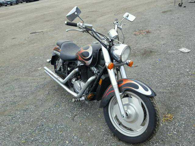 Honda VT1100C2 (SHADOW SABRE)