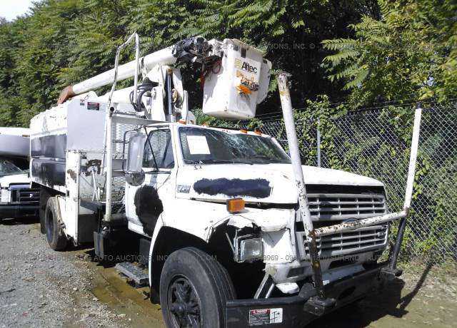 Ford F-700