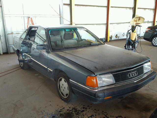Audi 100