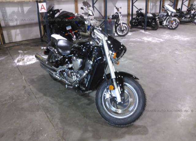 Suzuki VZ800L