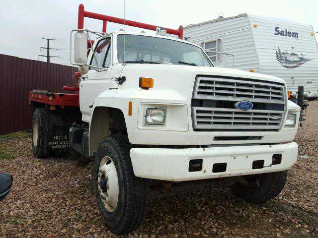 Ford F-700