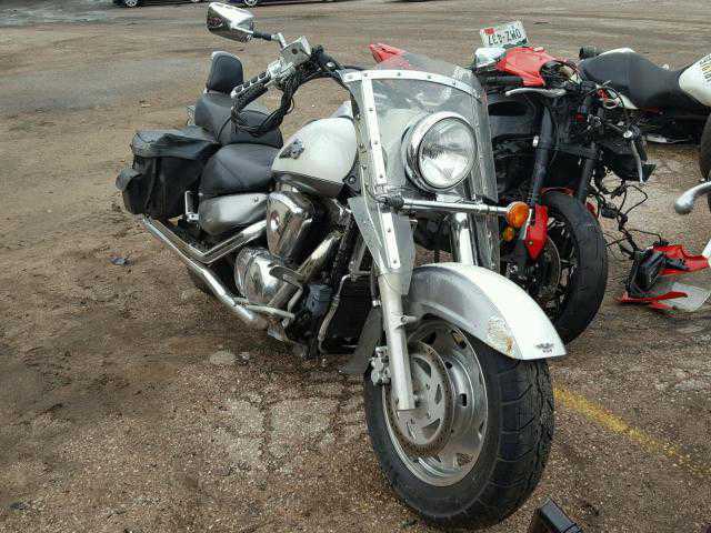 Suzuki VL1500K