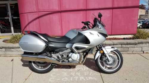 Honda NT700VA/NT700V