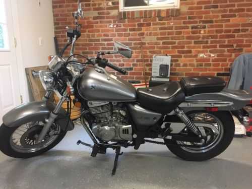 Suzuki GZ250