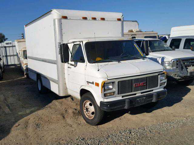 GMC Cutaway Van