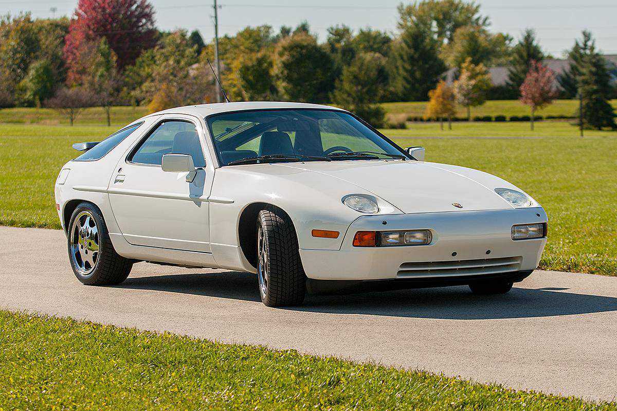 Porsche 928
