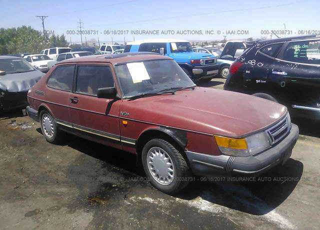 Saab 900