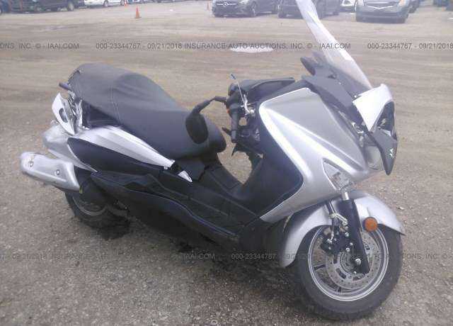 Suzuki UH200L