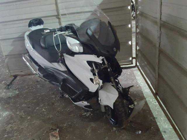 Suzuki AN650L