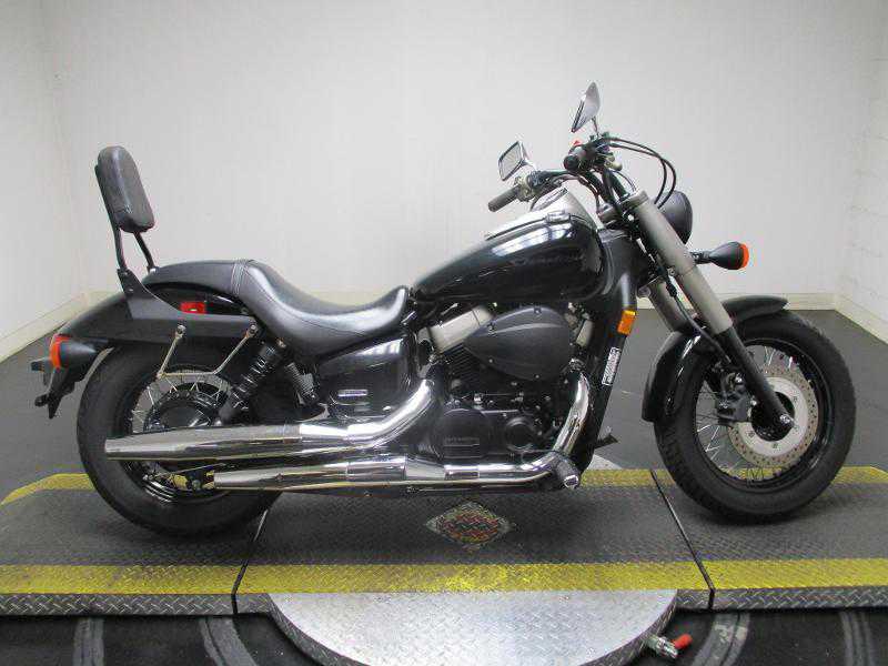 Honda VT750 (Shadow Phantom)