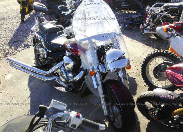 Suzuki VLR1800/VLR1800T