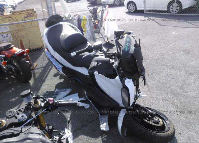 Suzuki AN650L