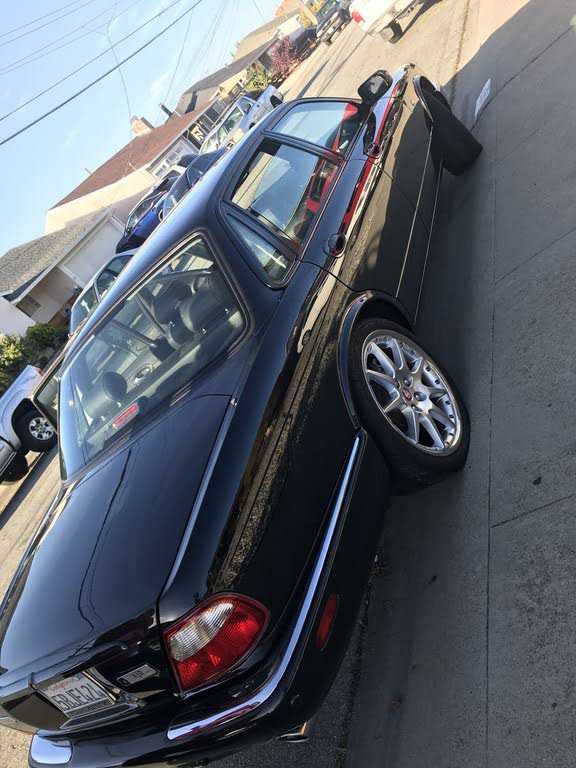 Jaguar XJR