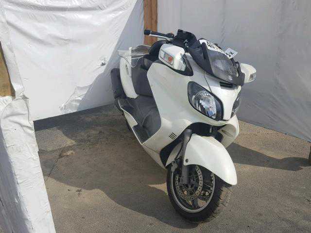 Suzuki AN650