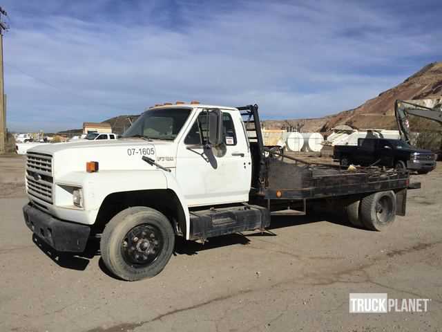 Ford F-700